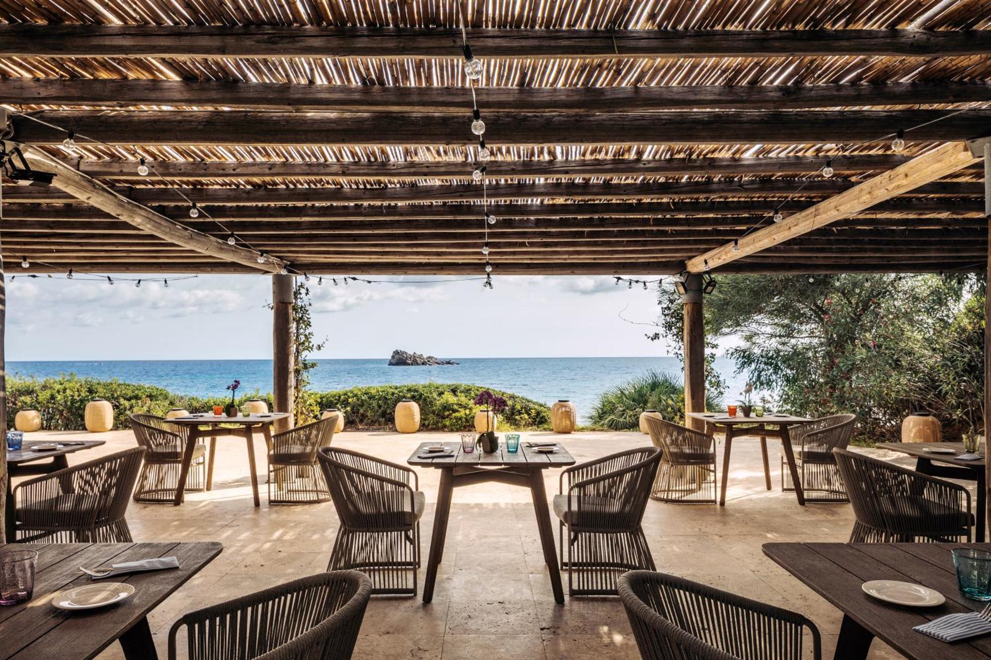 Falkensteiner Resort Capo Boi Villasimius Esterno foto