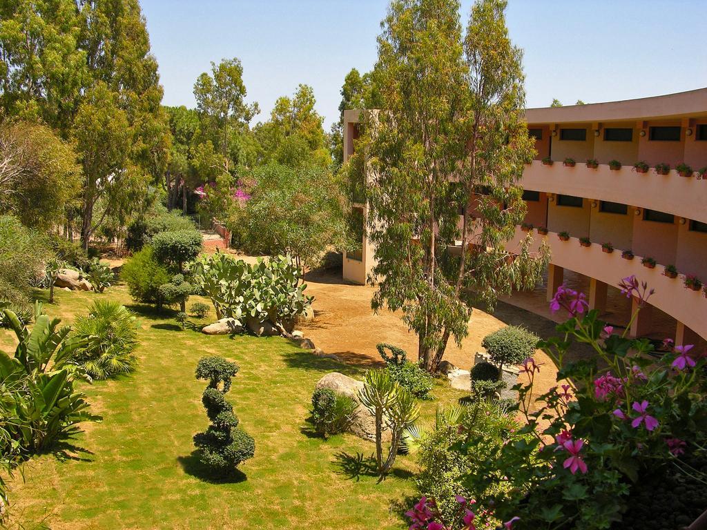 Falkensteiner Resort Capo Boi Villasimius Esterno foto